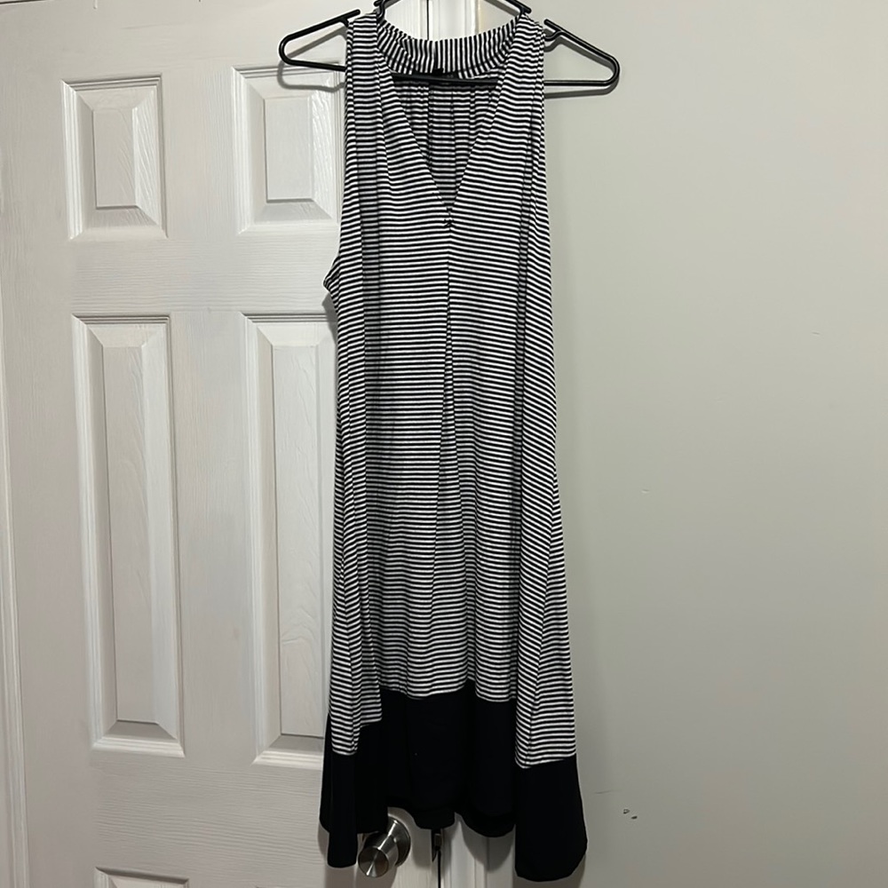 Signature Studio Soft flowing summer dress